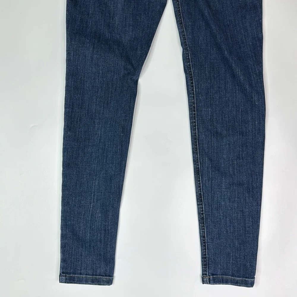 L.L. Bean BeanFlex Skinny Leg Favorite Fit Size 2